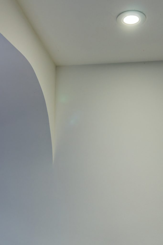 Espace intérieur lumineux et épuré pour un cabinet